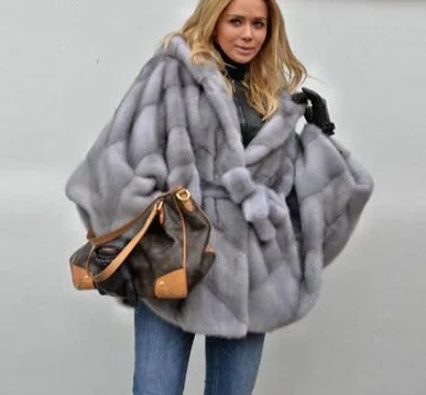 Batwing Sleeve Natural Gray Real Mink Fur Coats With Hood