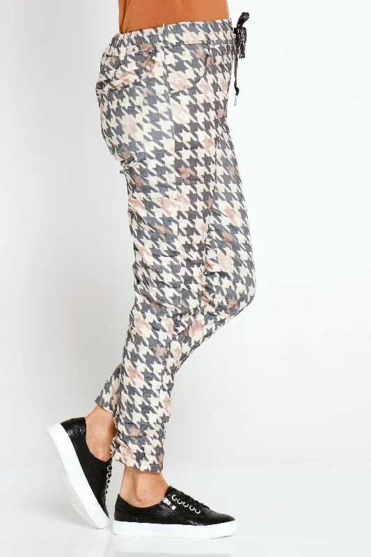 camella-pants-black-brown-houndstooth