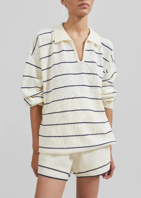 claudia-lightweight-knit-swear-cream-navy-stripe