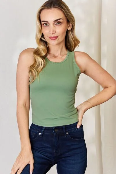 essential-round-neck-slim-tank