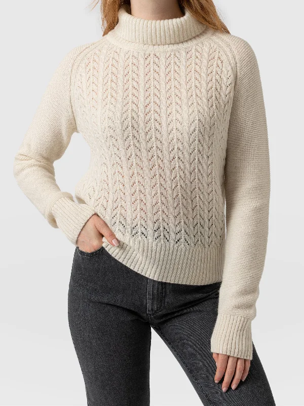 glen-cable-knit-short-sweater-cream