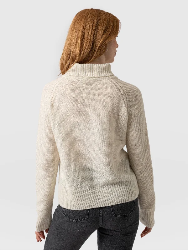 glen-cable-knit-short-sweater-cream