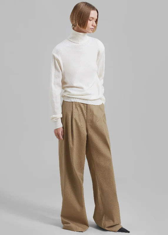 ines-thin-padded-turtleneck-ivory