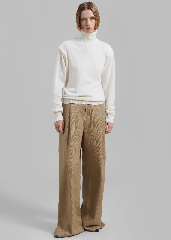 ines-thin-padded-turtleneck-ivory